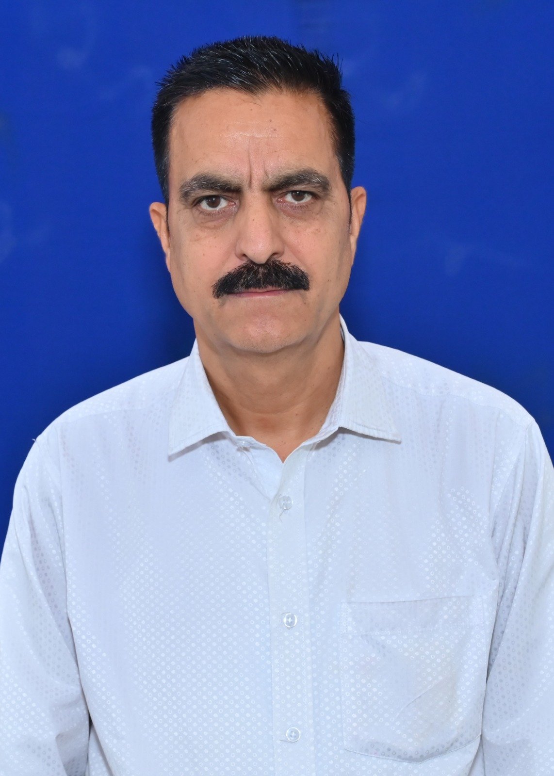 Mr. Pawan Kumar Thakur